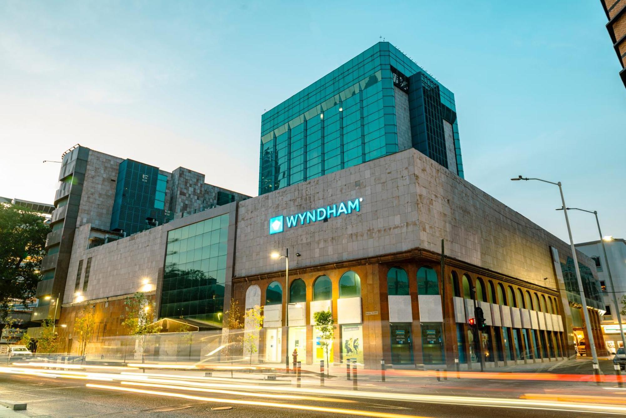 Wyndham Monterrey Ambassador Centro Hotell Exteriör bild