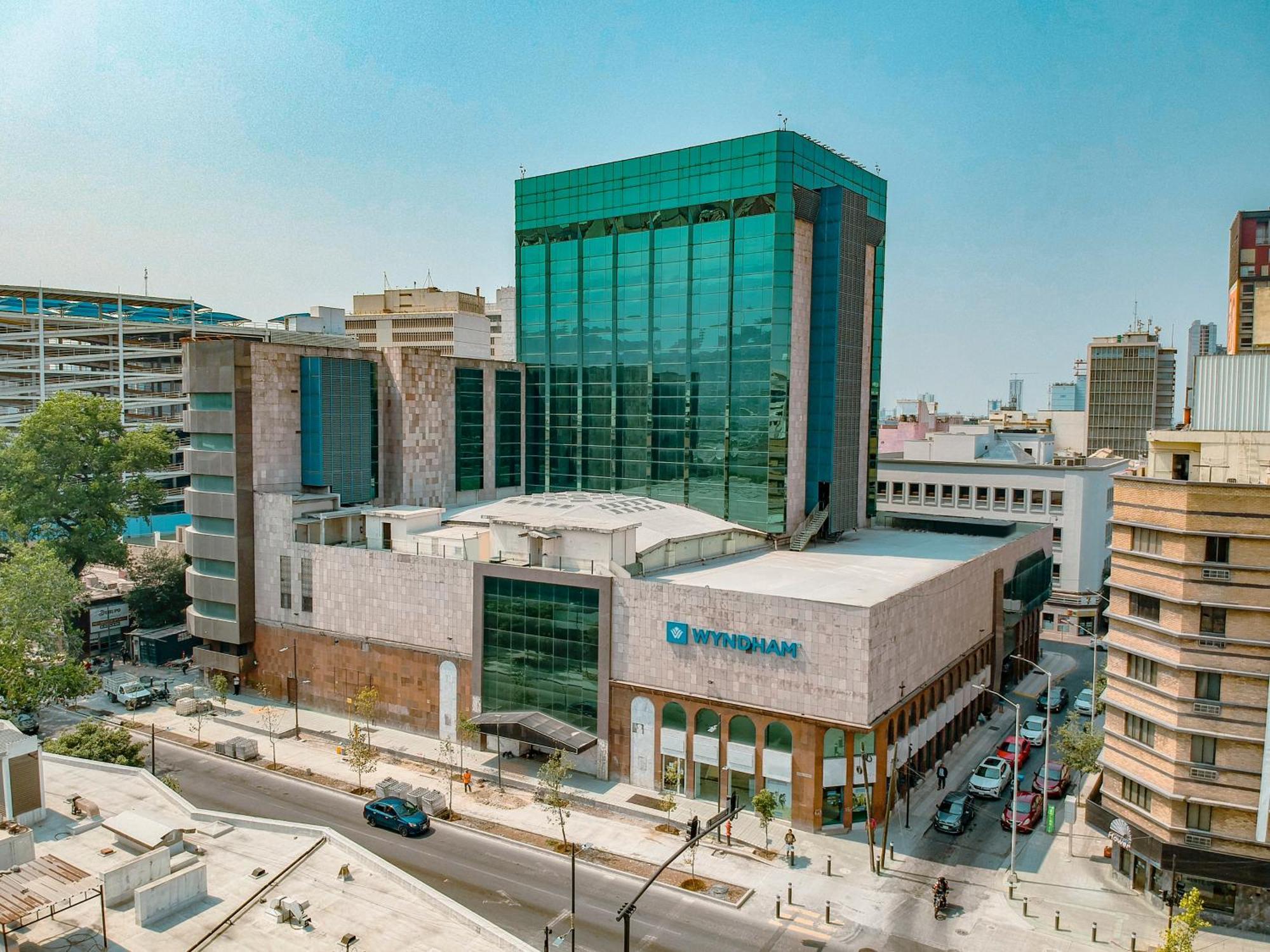 Wyndham Monterrey Ambassador Centro Hotell Exteriör bild