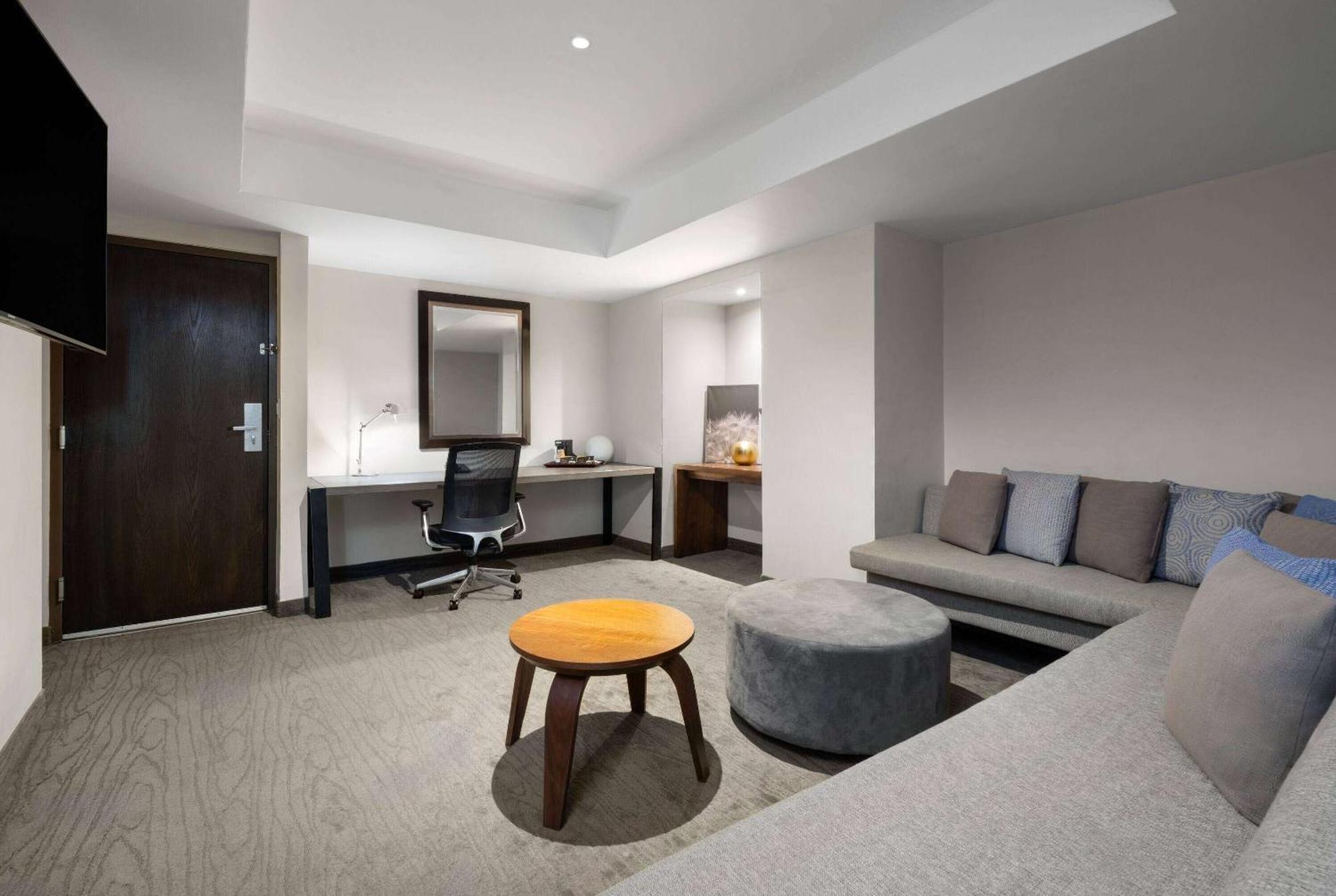 Wyndham Monterrey Ambassador Centro Hotell Exteriör bild