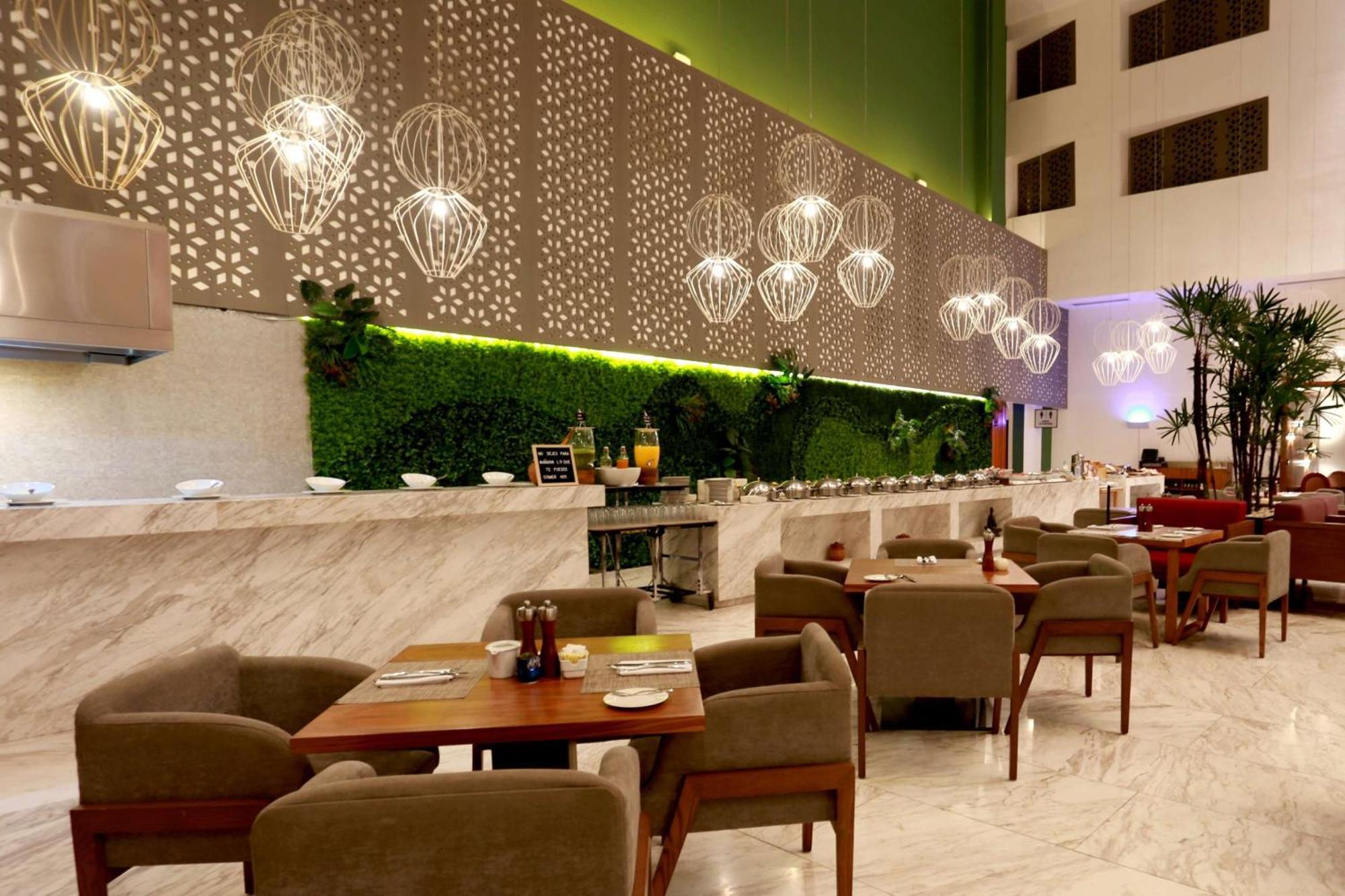Wyndham Monterrey Ambassador Centro Hotell Exteriör bild