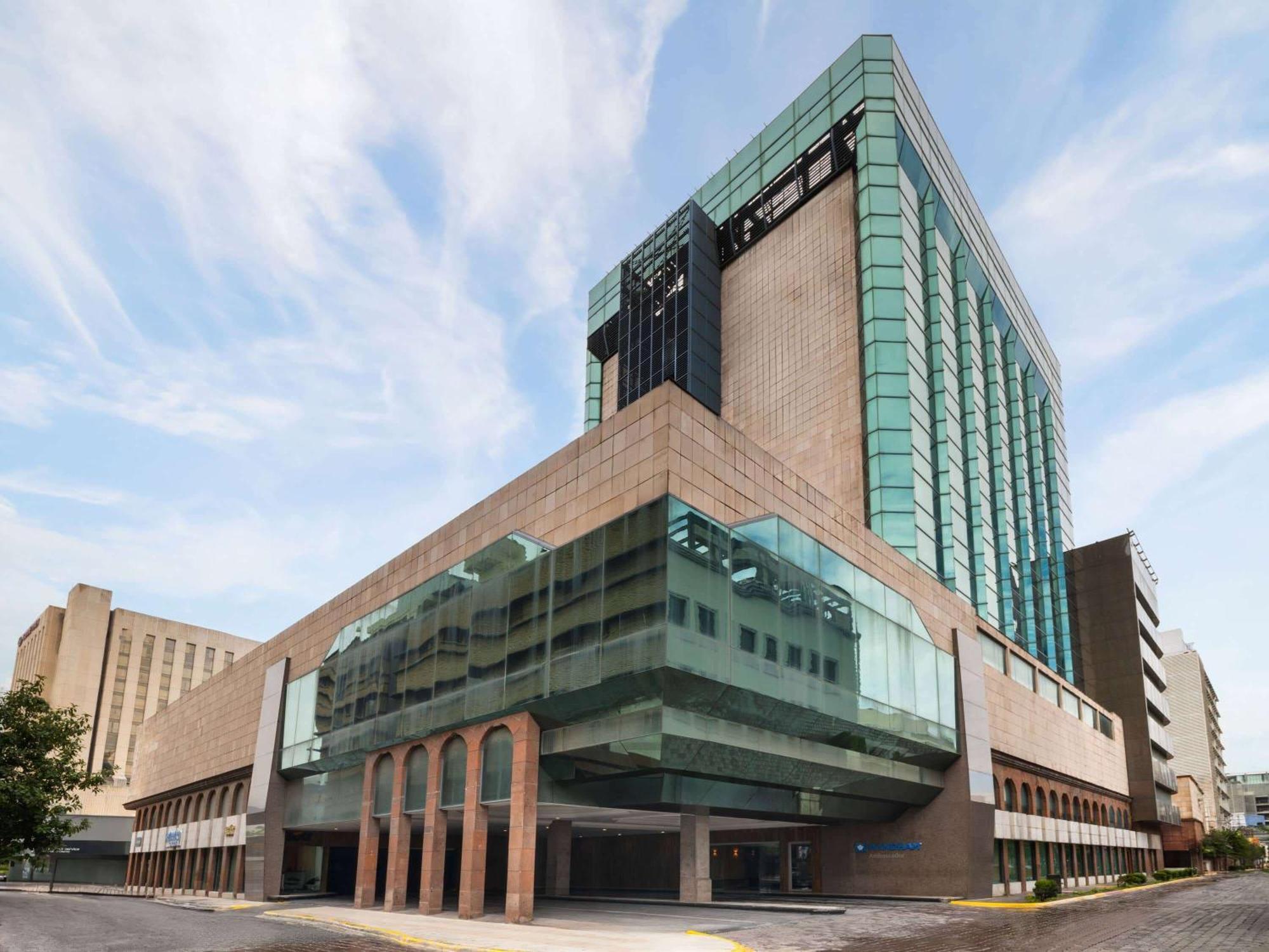 Wyndham Monterrey Ambassador Centro Hotell Exteriör bild